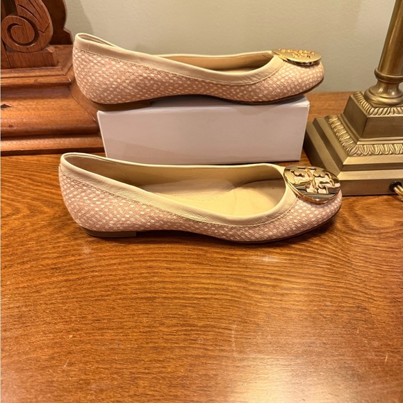 Tory Burch Reva Flat Beige/Cream Polka Dot Snake Spring Dune w/Gold Size 7 $248 - Picture 7 of 11